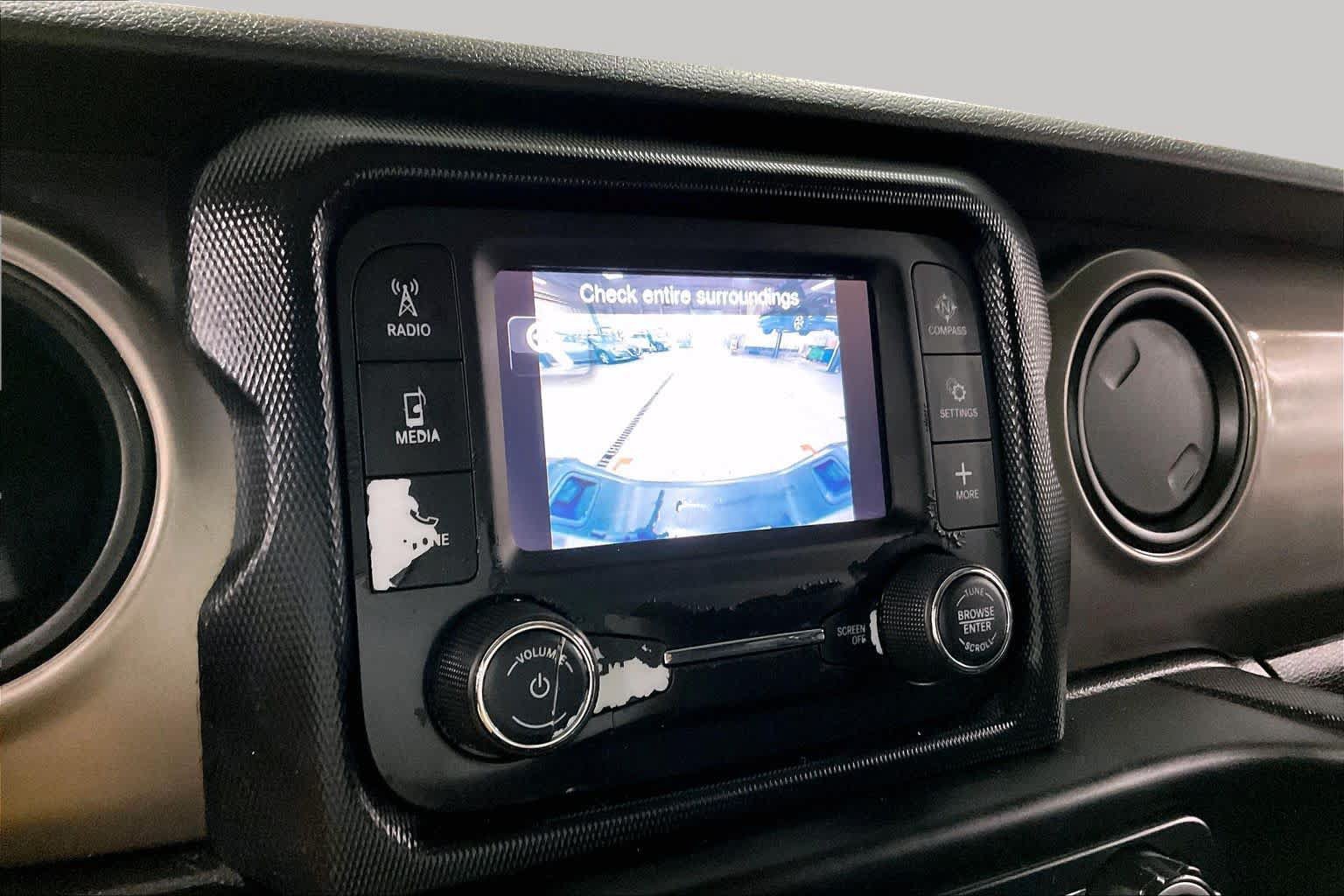 Used 2020 Jeep Gladiator Sport w/ Quick Order Package 24S AWD/4WD image 27