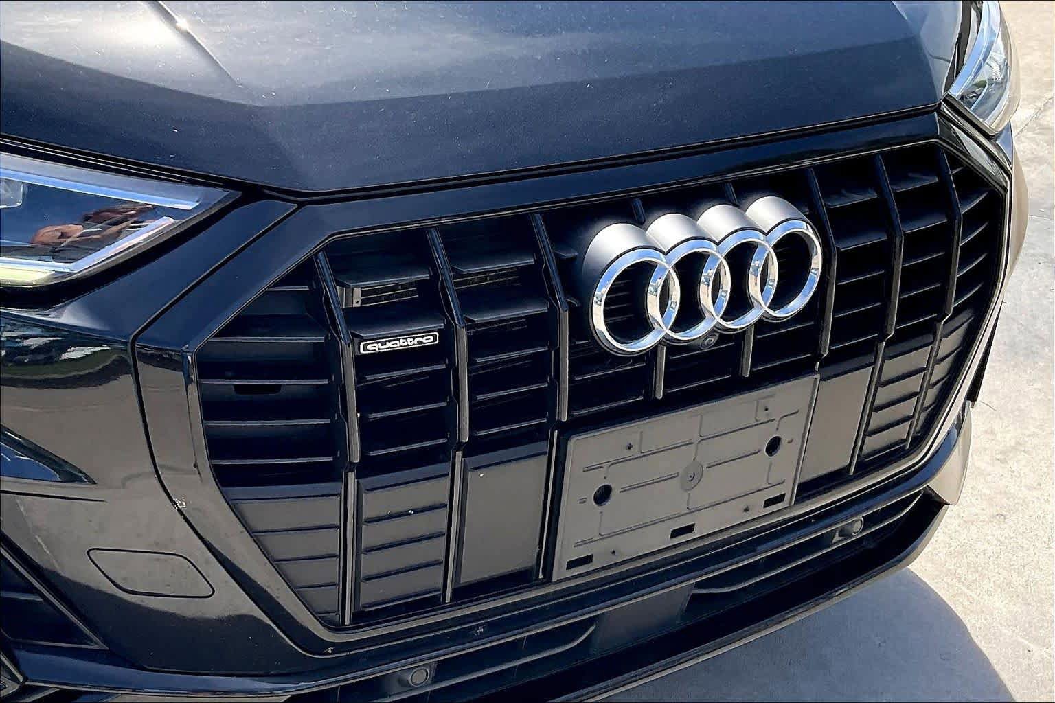 Used 2023 Audi Q3 2.0T Premium Plus w/ Premium Plus Package image 29