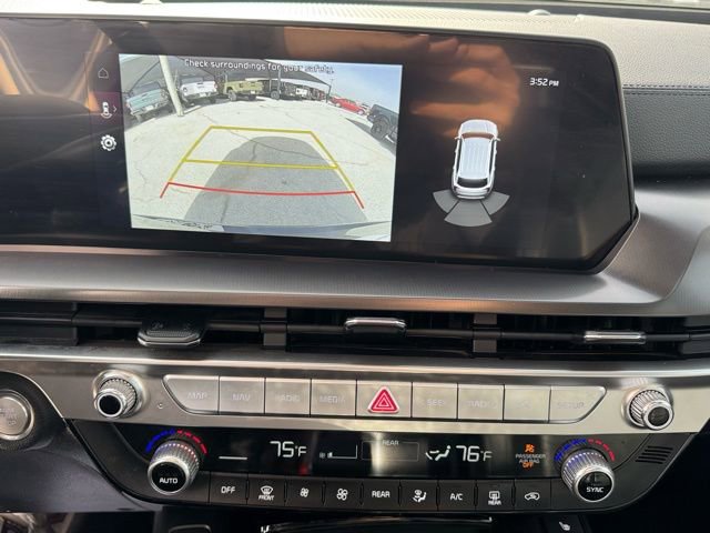 Used 2025 Kia Telluride S image 19