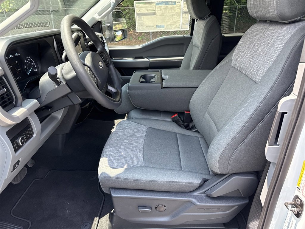 New 2025 Ford F350 XLT w/ 360-Degree Camera Package image 9
