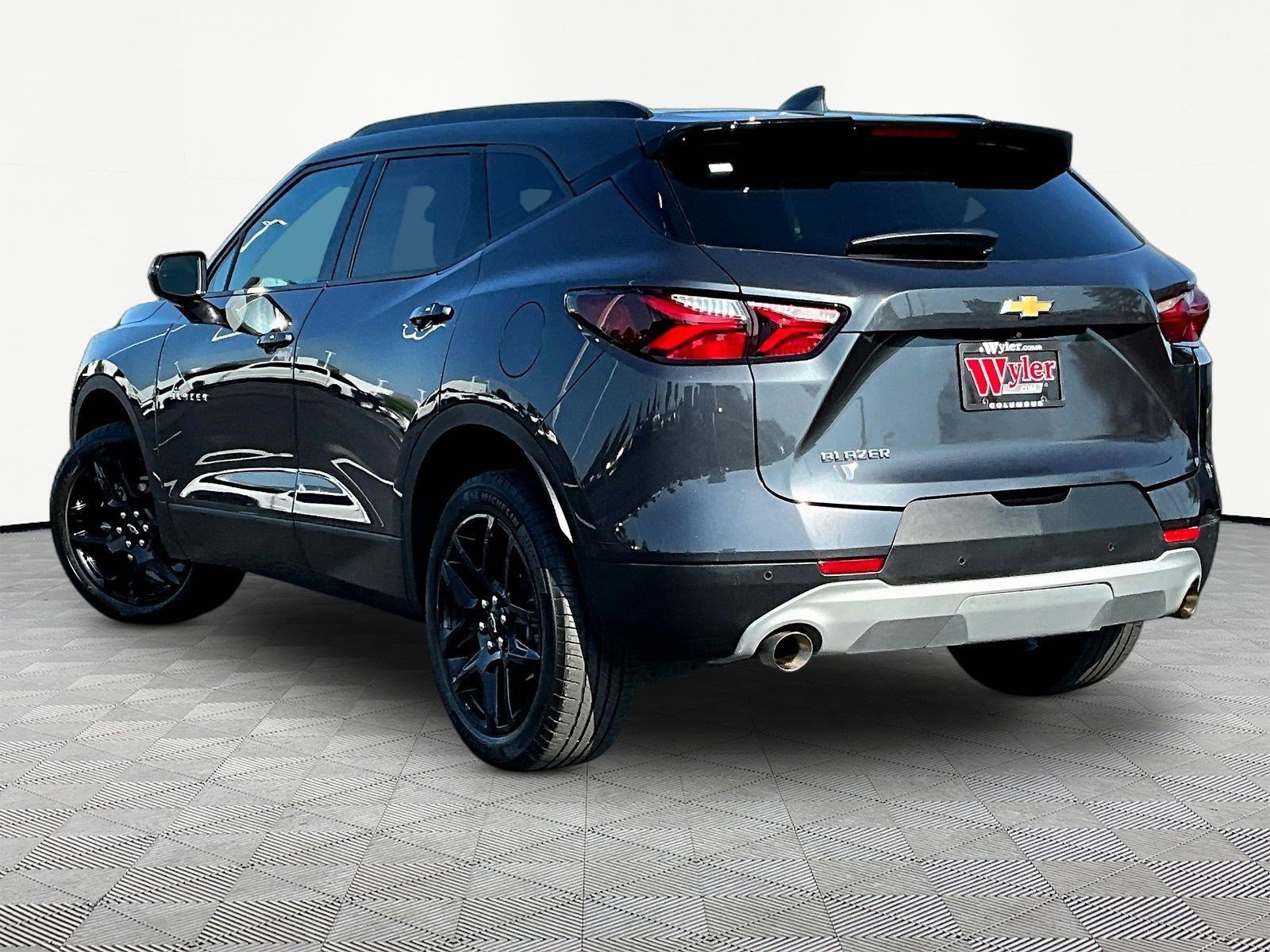 Used 2022 Chevrolet Blazer LT FWD image 4