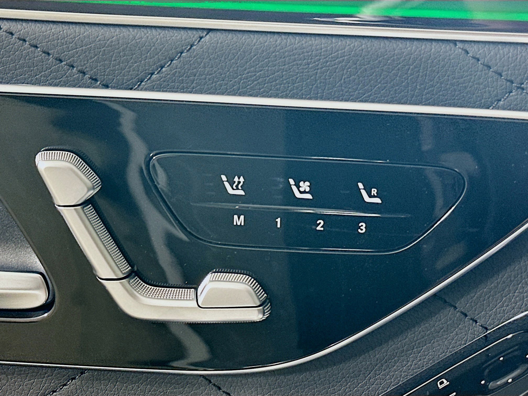 Used 2026 Mercedes-Benz S 580 4MATIC Sedan image 25