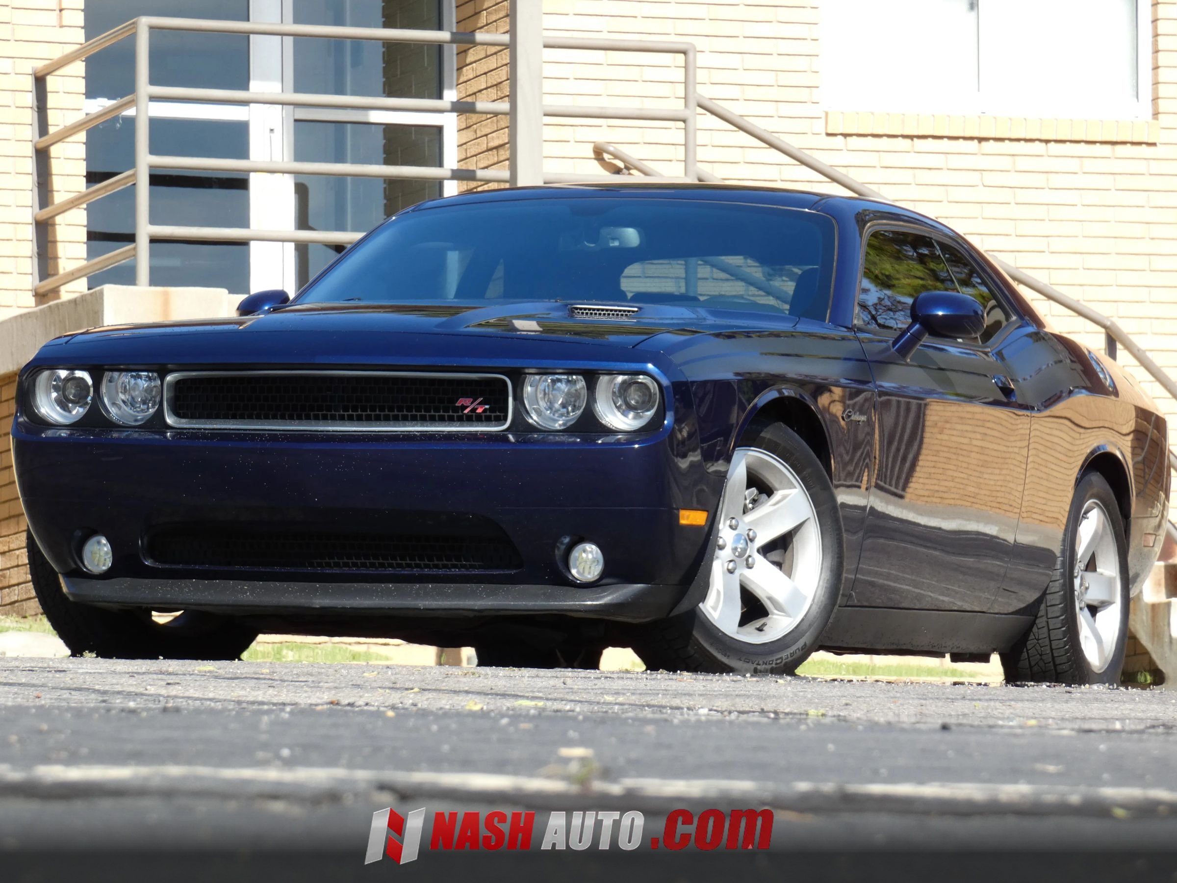 Used 2014 Dodge Challenger R/T RWD image 2