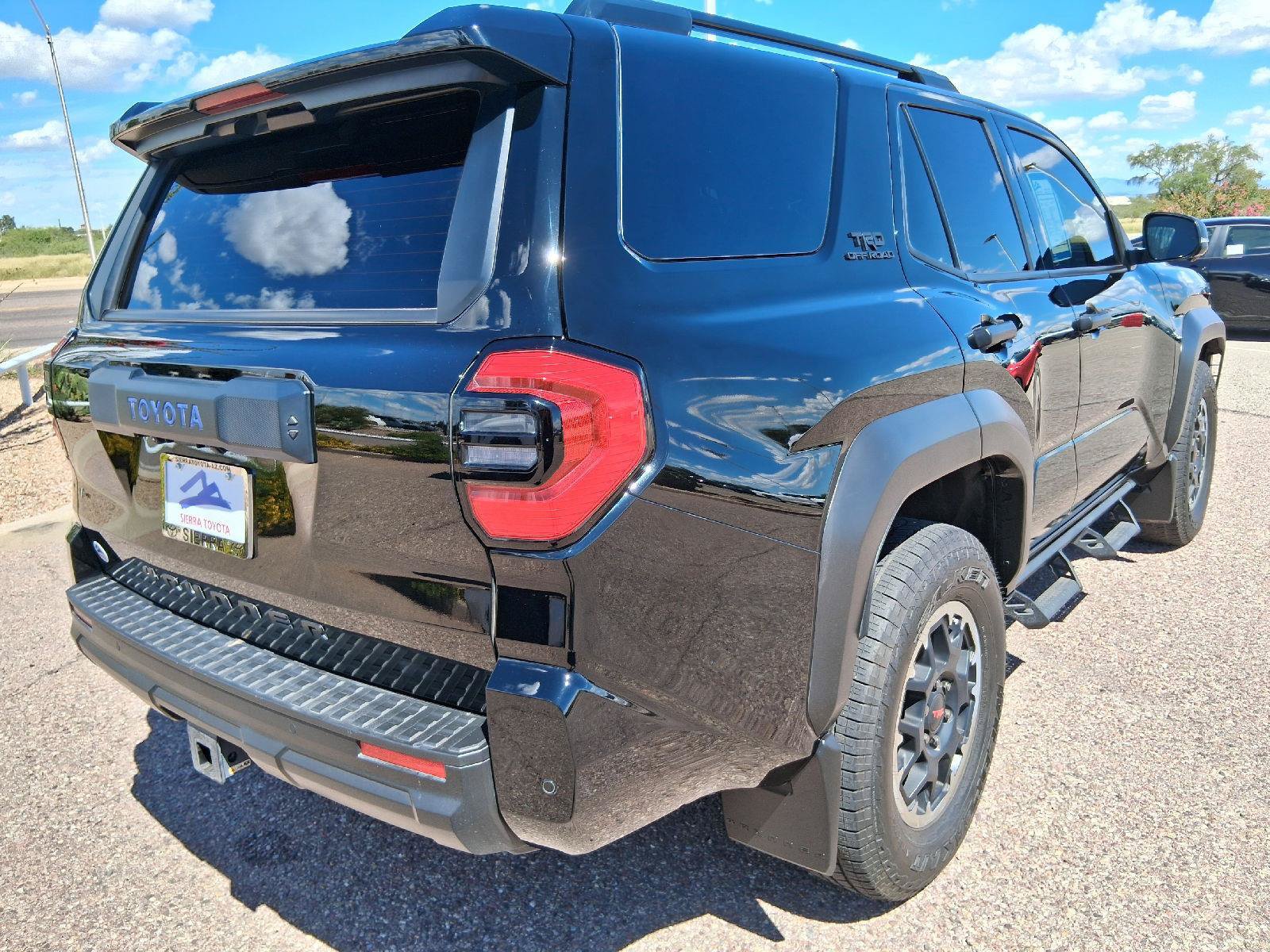 Used 2025 Toyota 4Runner TRD Off-Road Premium AWD/4WD image 6