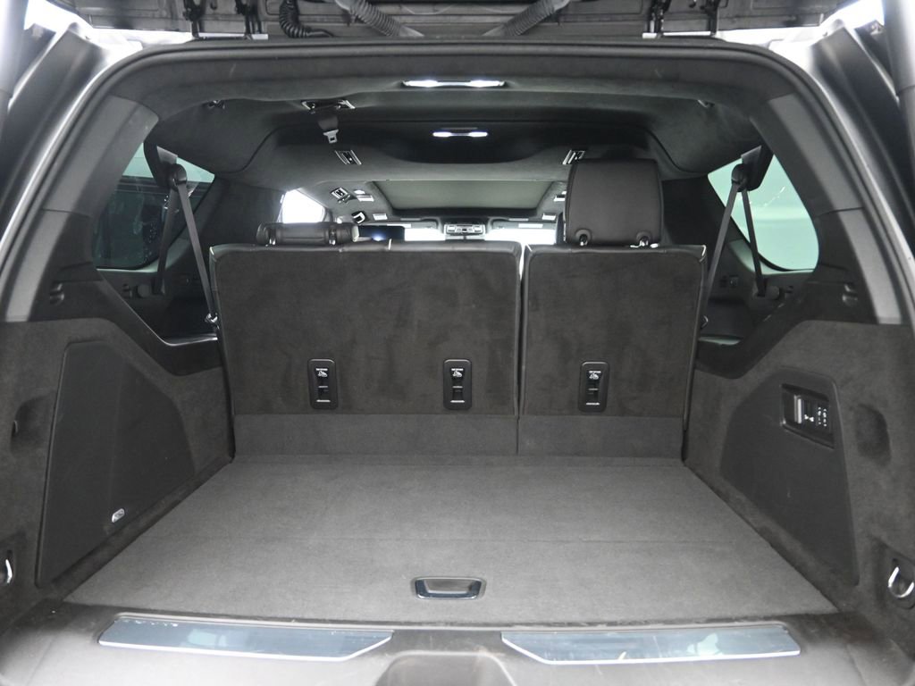 Certified 2024 Cadillac Escalade ESV V w/ LPO, ONYX Package image 15