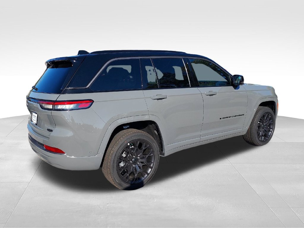 New 2027 Jeep Grand Cherokee Summit AWD/4WD image 5