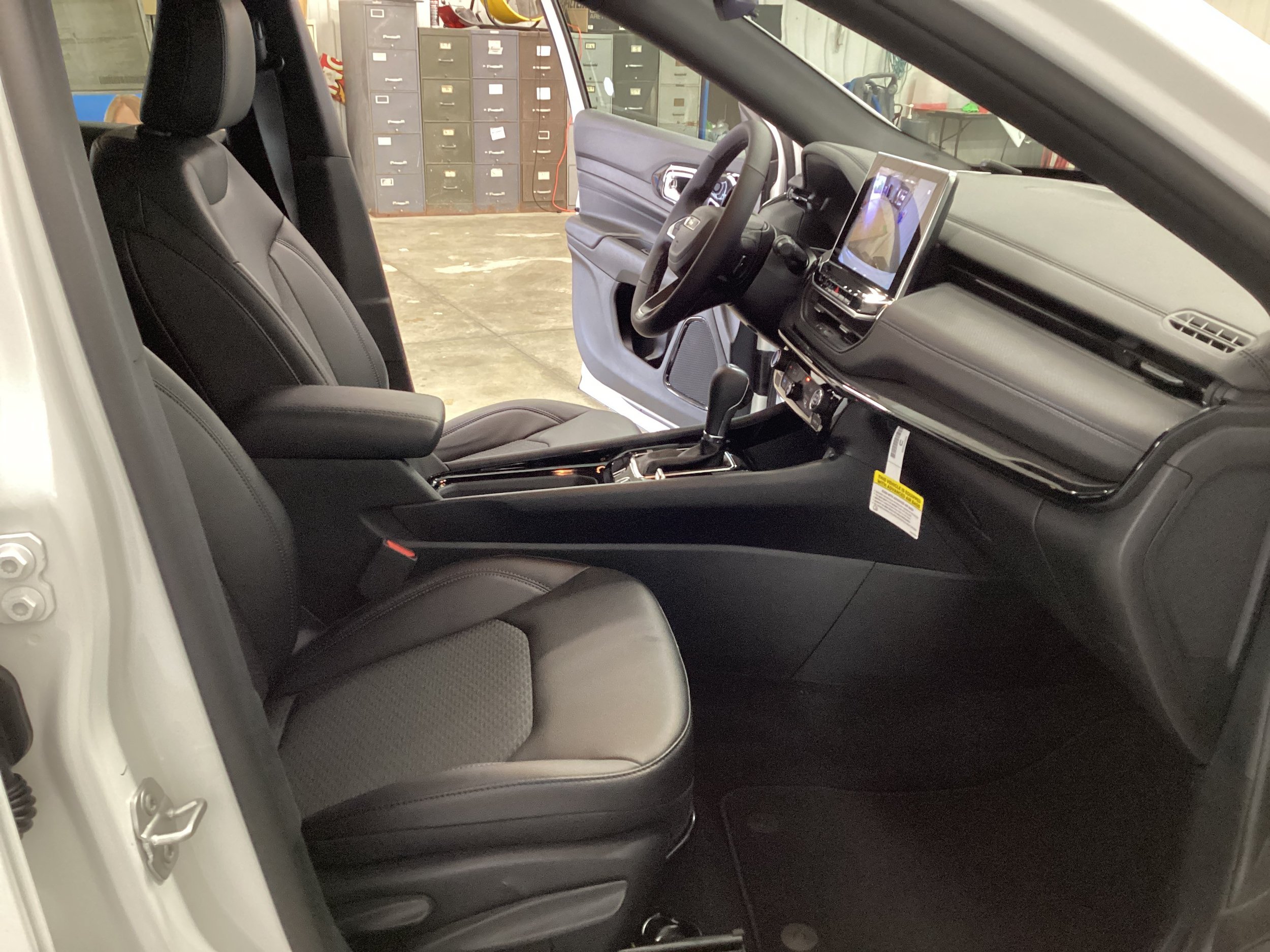 New 2026 Jeep Compass Latitude AWD/4WD image 29