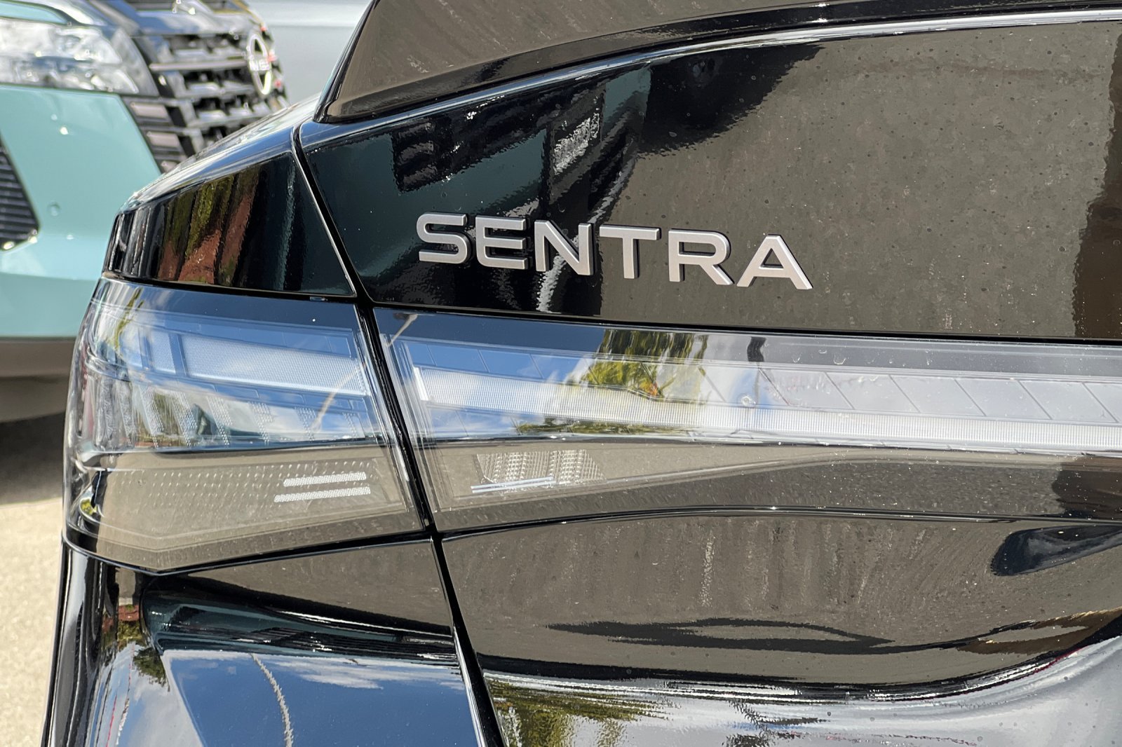 New 2027 Nissan Sentra SR w/ Floor Mat Package FWD image 22
