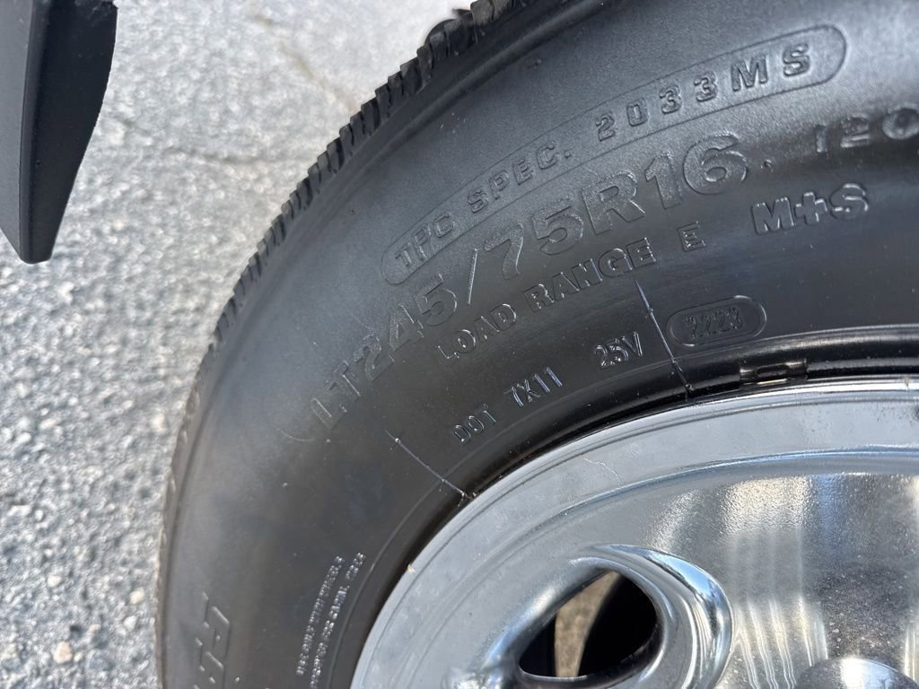 Used 2023 GMC Savana 2500 w/ Driver Convenience Package image 24