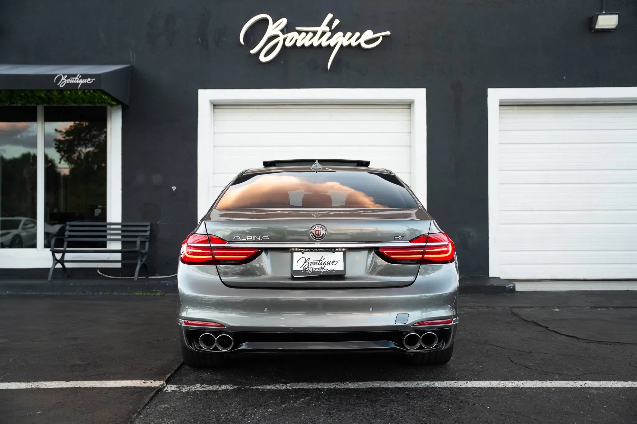 Used 2018 BMW ALPINA B7 xDrive w/ Luxury Rear Seating Package AWD/4WD image 5