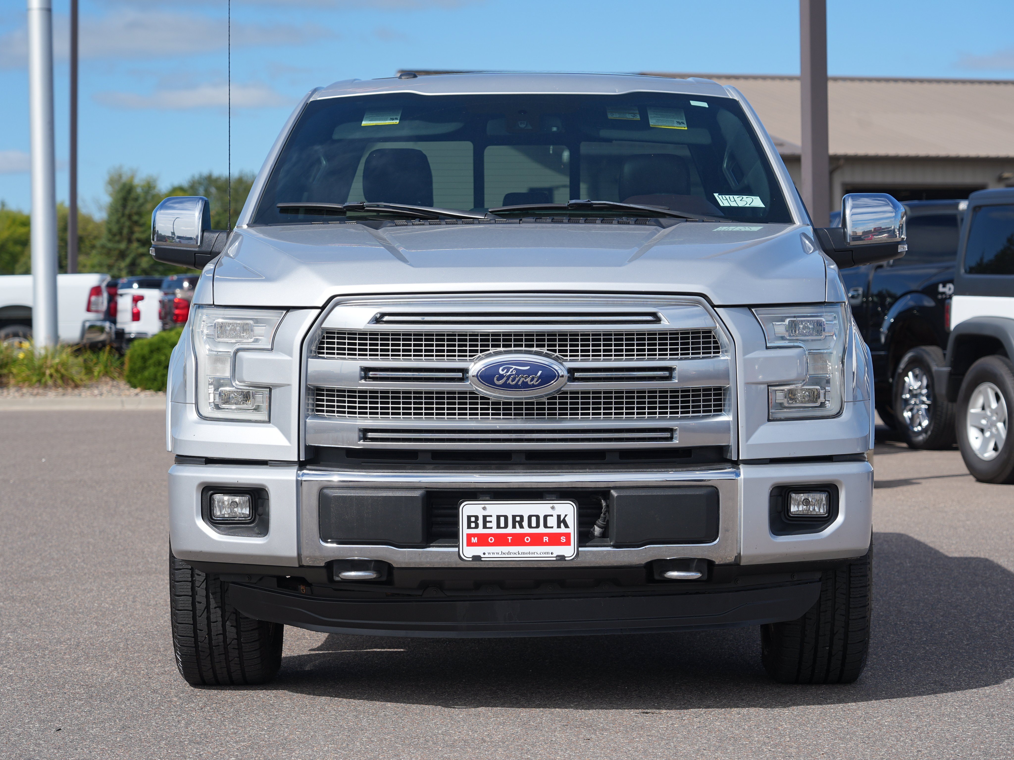 Used 2015 Ford F150 Platinum w/ Max Trailer Tow Package AWD/4WD image 8