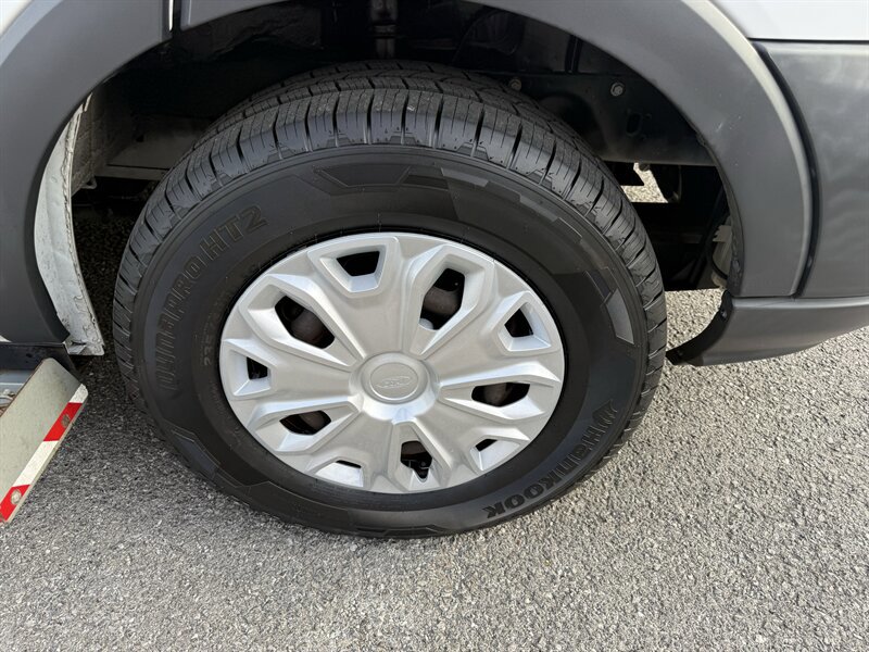 Used 2018 Ford Transit 150 XL RWD image 37