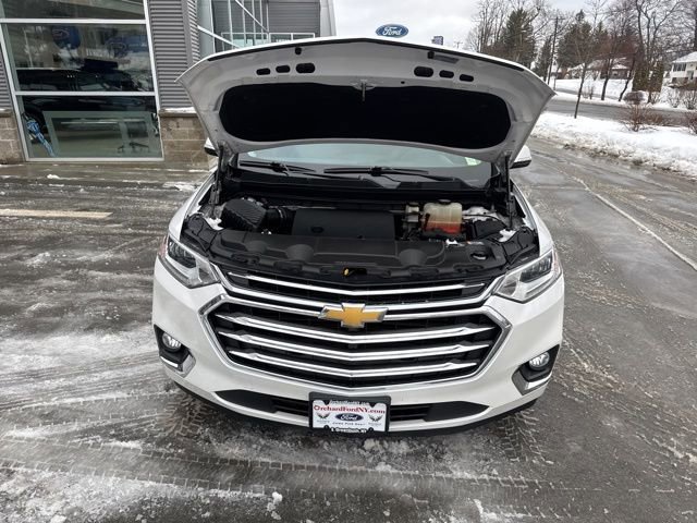 Used 2018 Chevrolet Traverse High Country AWD/4WD image 17