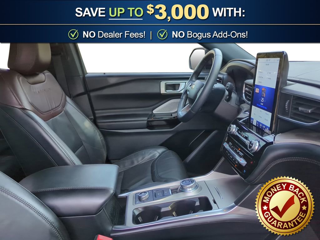Used 2024 Ford Explorer Platinum w/ Technology Package AWD/4WD image 21