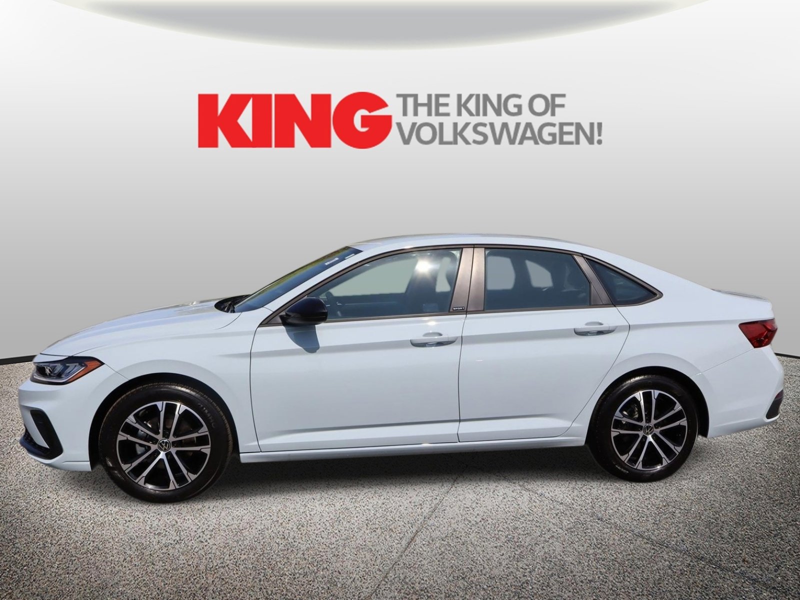 Used 2025 Volkswagen Jetta Sport image 7