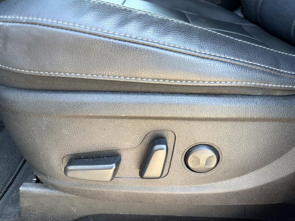 Used 2022 Kia Telluride EX w/ EX Premium Package image 13