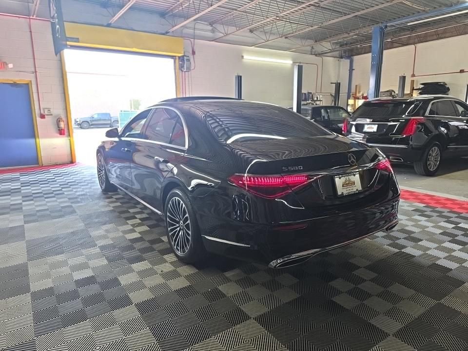 Used 2022 Mercedes-Benz S 580 4MATIC Sedan image 5