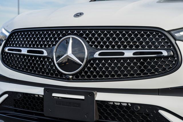New 2026 Mercedes-Benz GLC 300 4MATIC image 12