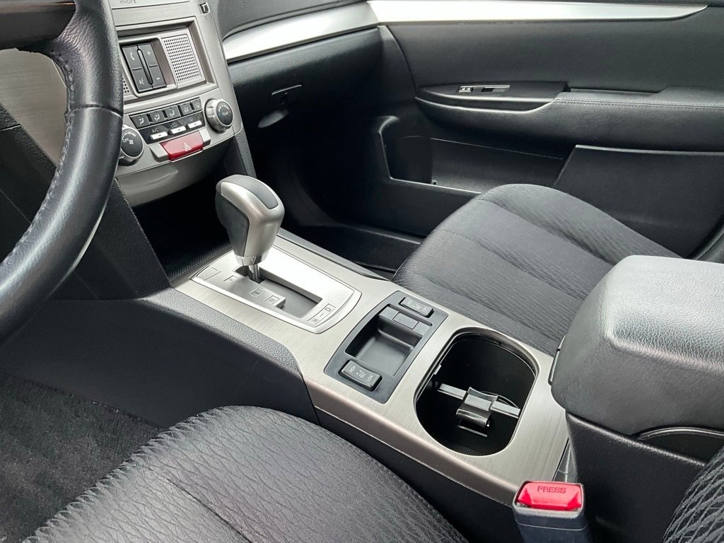Used 2011 Subaru Outback 2.5i Premium w/ All-Weather Pkg image 17