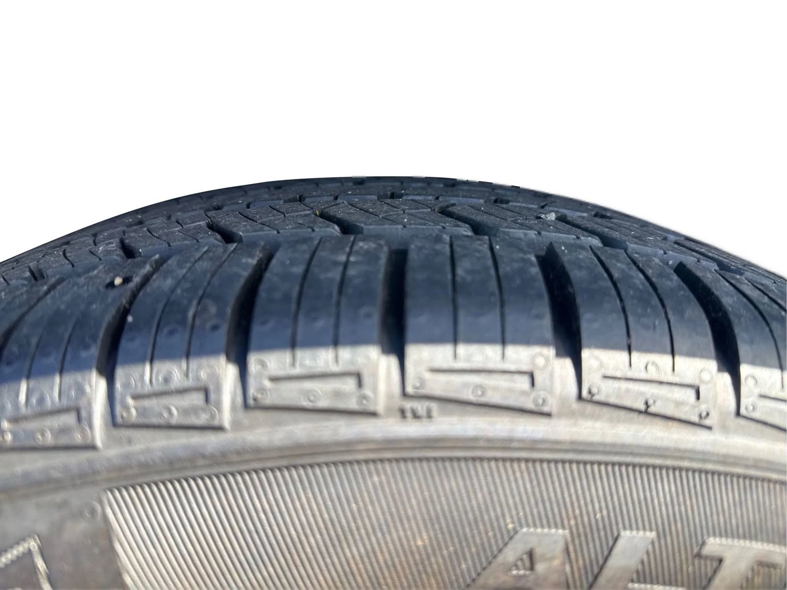 Used 2020 Buick Encore GX Preferred w/ Cold Weather Comfort Package AWD/4WD image 33