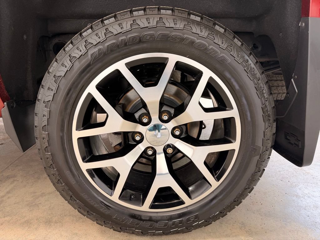 Used 2016 Chevrolet Silverado 1500 LTZ w/ Sport Package AWD/4WD image 16