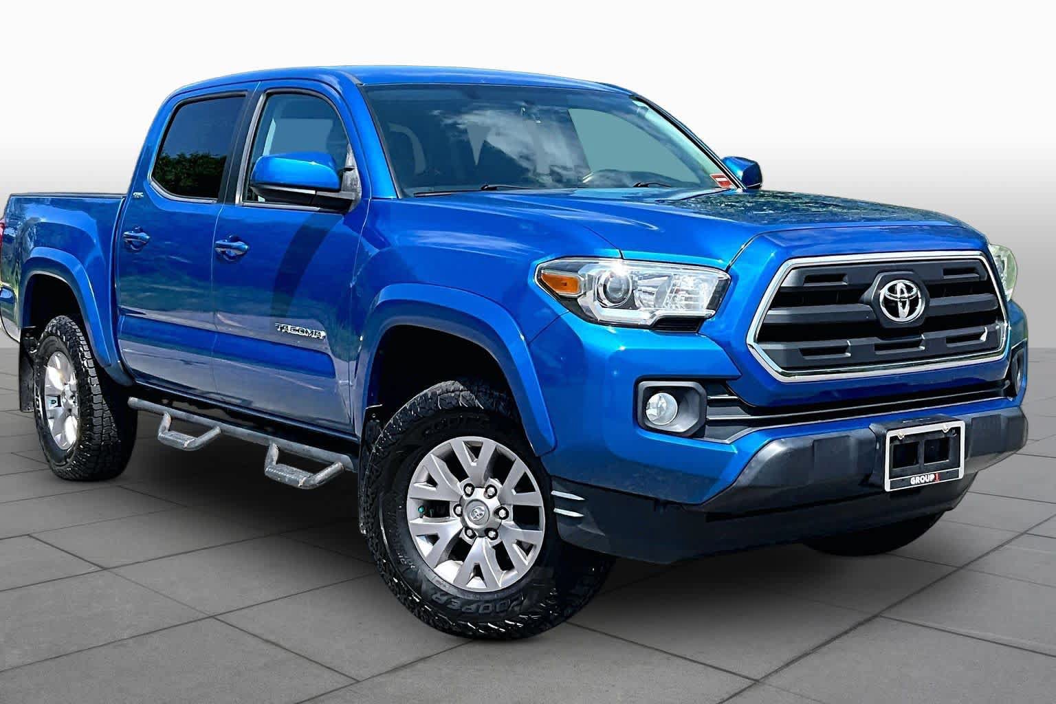 Certified 2016 Toyota Tacoma SR5 w/ SR5 Appearance Package (SN) AWD/4WD image 3
