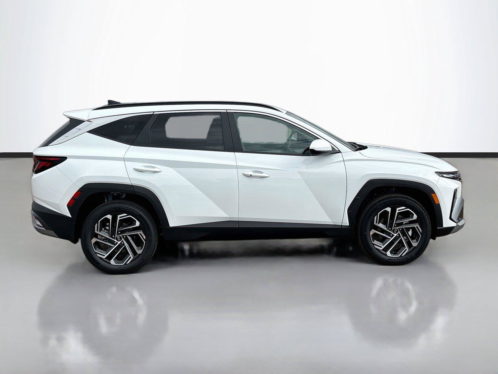 New 2026 Hyundai Tucson SEL Plus AWD/4WD image 17