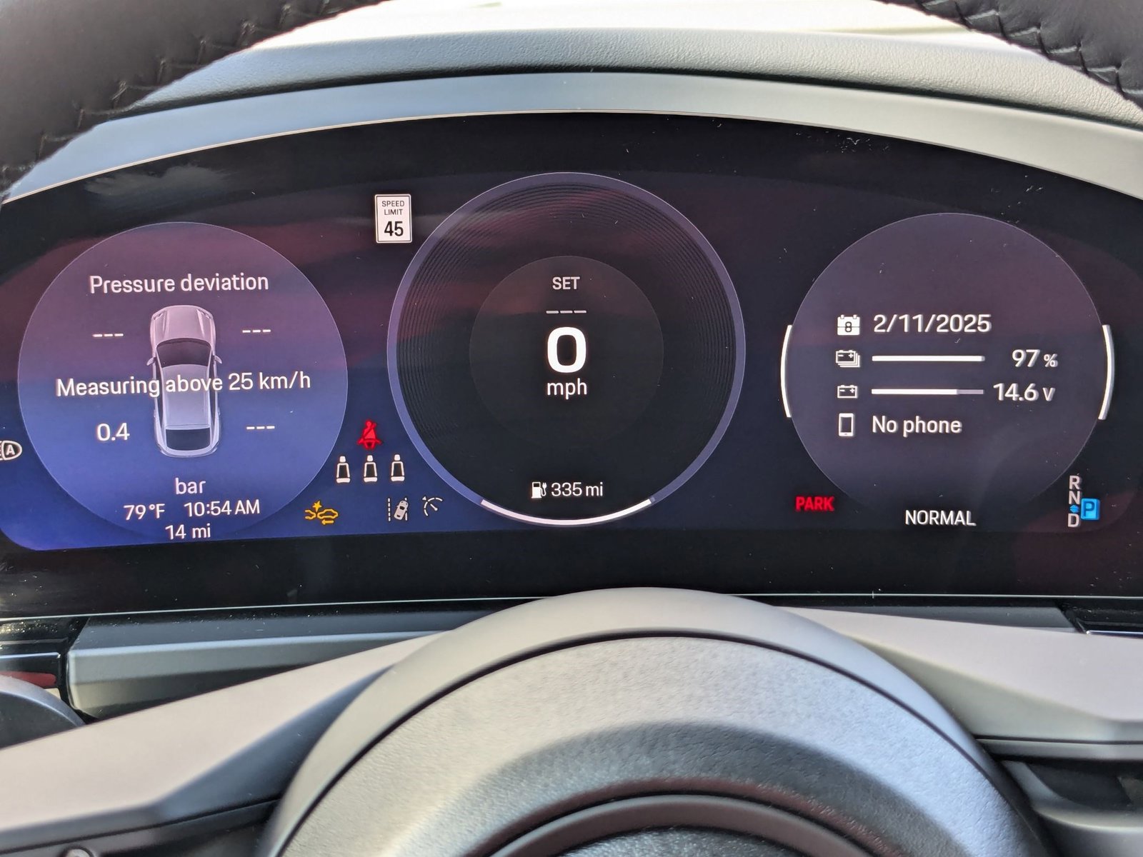 New 2025 Porsche Macan Electric image 16