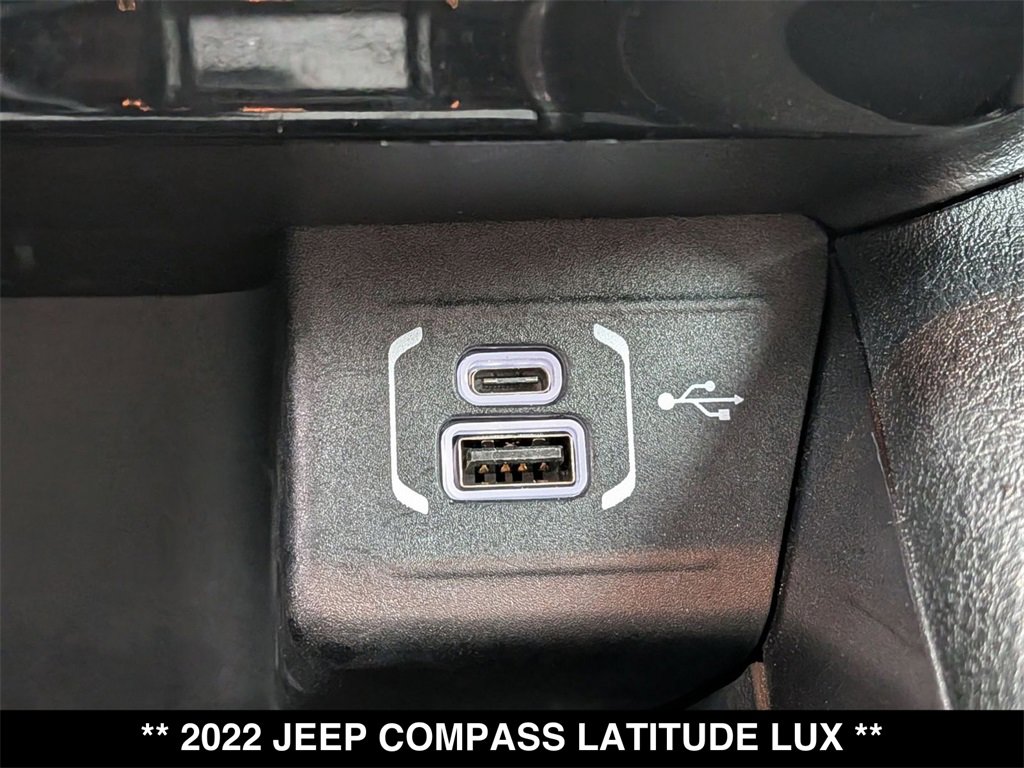 Used 2022 Jeep Compass Latitude image 24