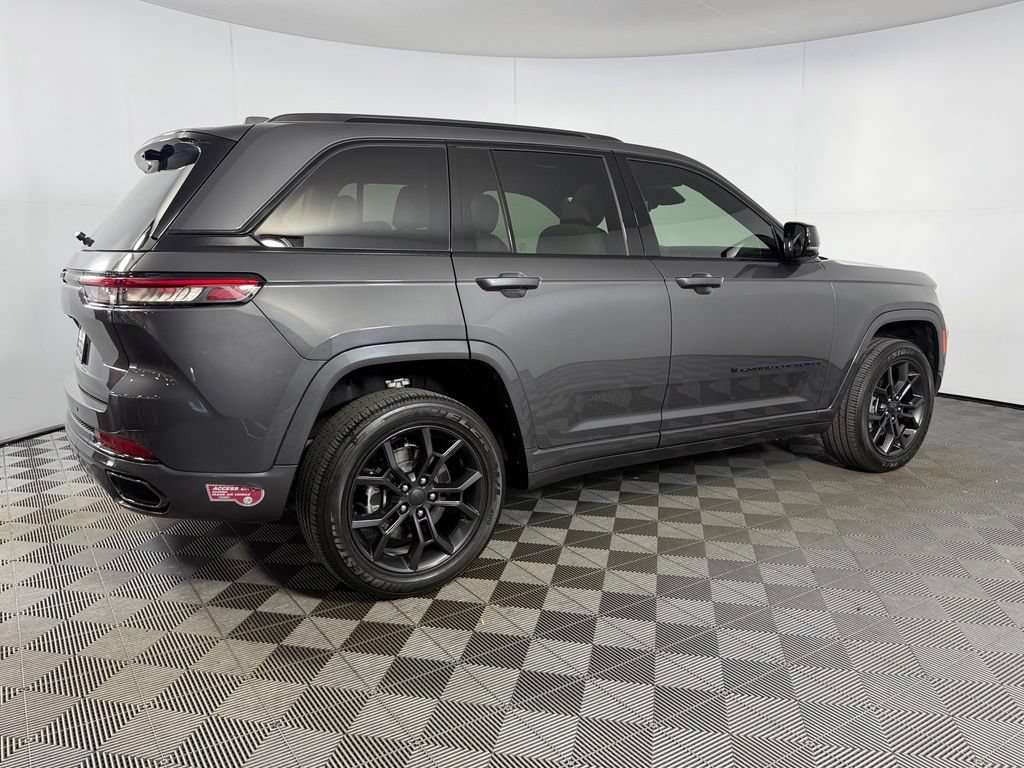 Used 2024 Jeep Grand Cherokee Limited 4xe AWD/4WD image 6