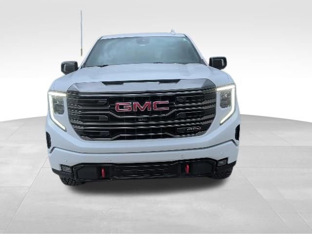 Used 2023 GMC Sierra 1500 AT4 w/ Technology Package AWD/4WD image 8
