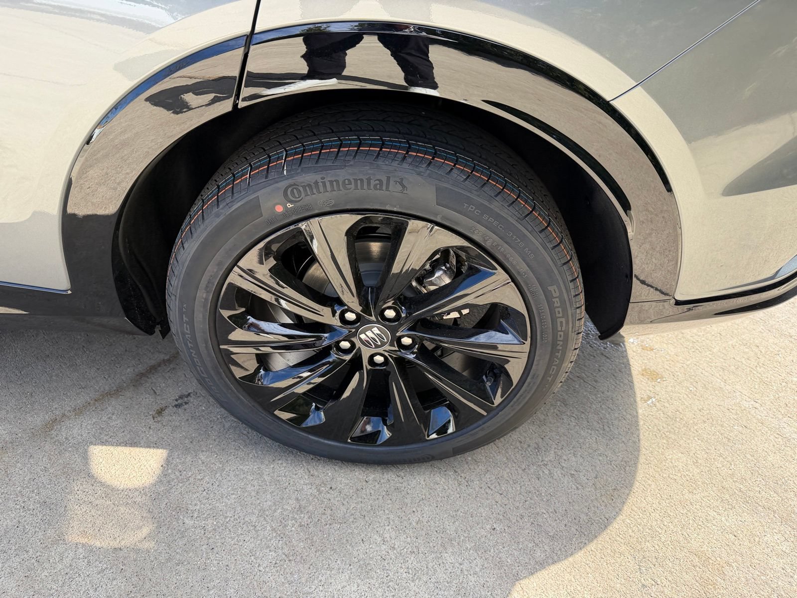 New 2026 Buick Envista Sport Touring FWD image 36