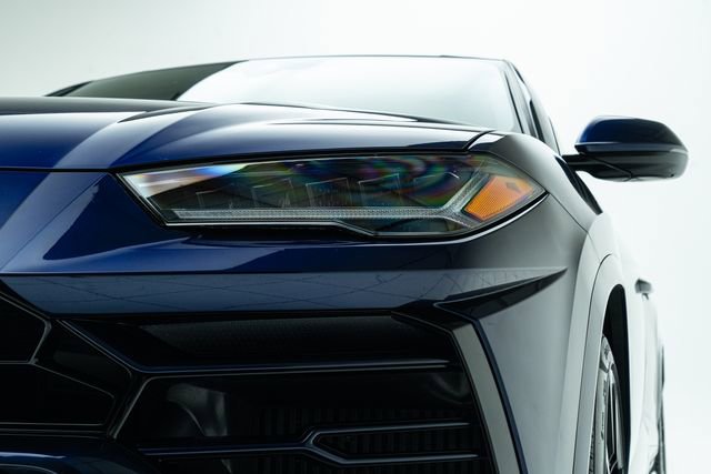 Used 2020 Lamborghini Urus image 11