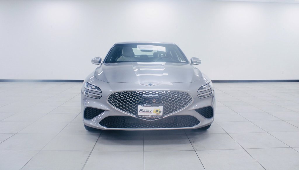 Used 2025 Genesis G70 2.5T image 29
