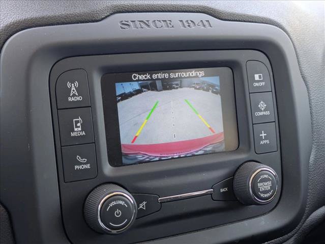 Used 2017 Jeep Renegade Altitude FWD image 13