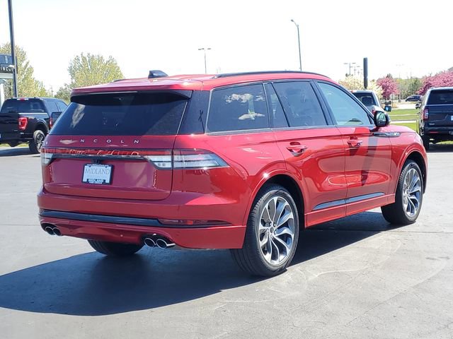 New 2025 Lincoln Aviator AWD w/ Jet Appearance Package image 3