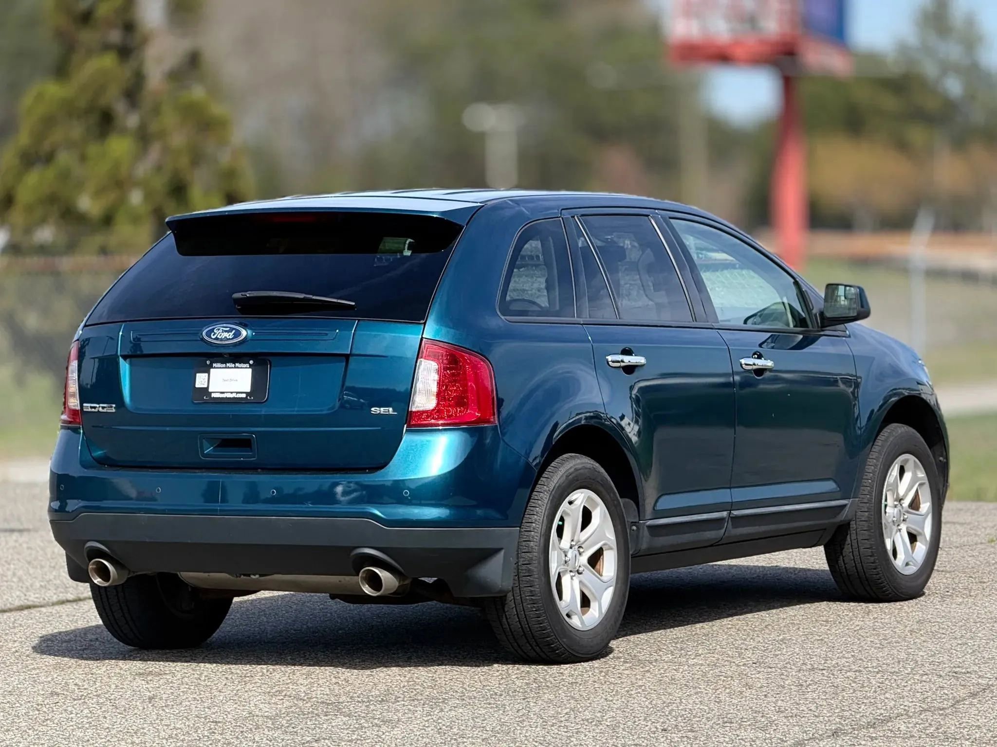 Used 2011 Ford Edge SEL w/ 202A Rapid Spec Order Code image 9