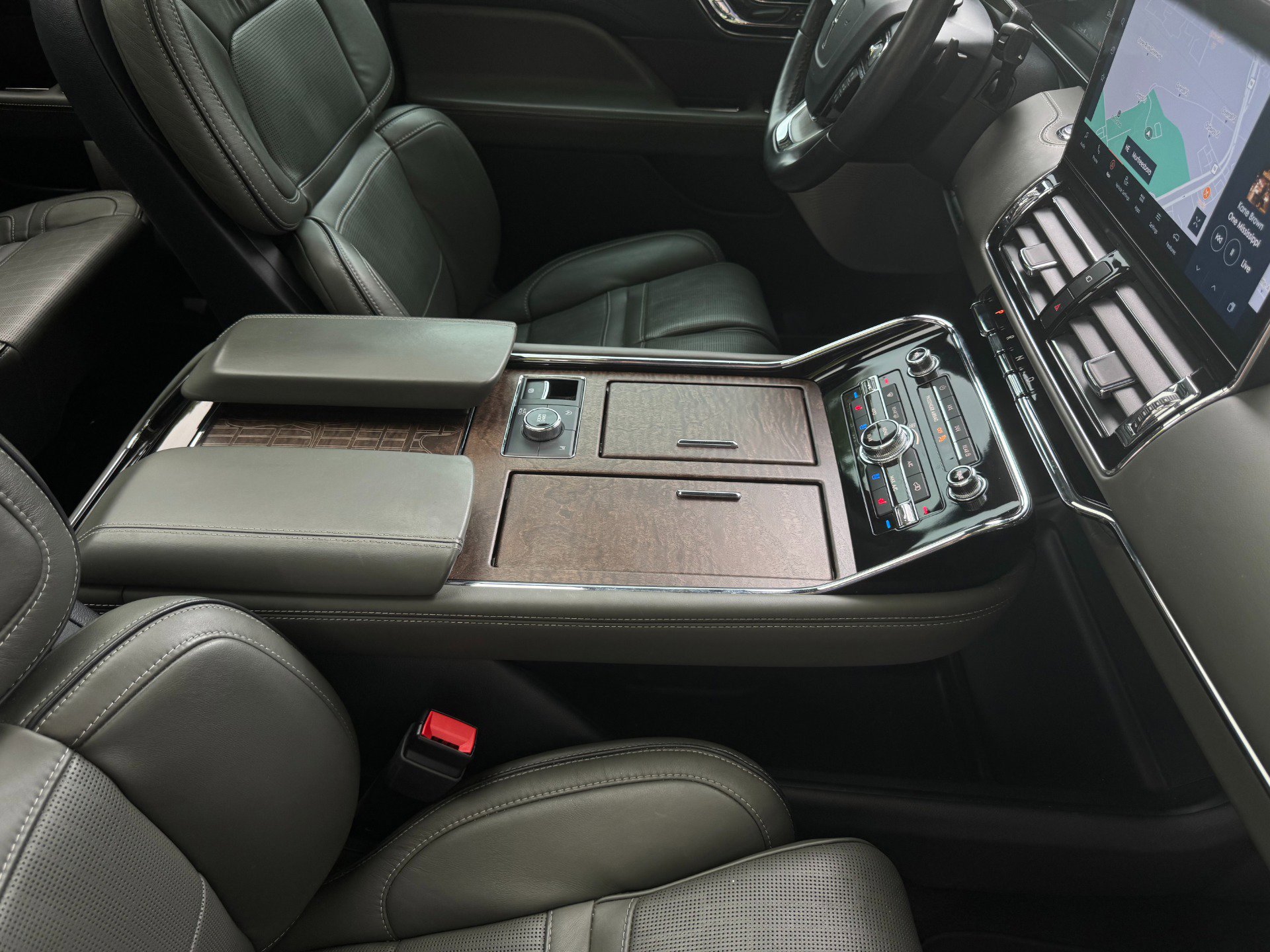 Used 2022 Lincoln Navigator Black Label image 24