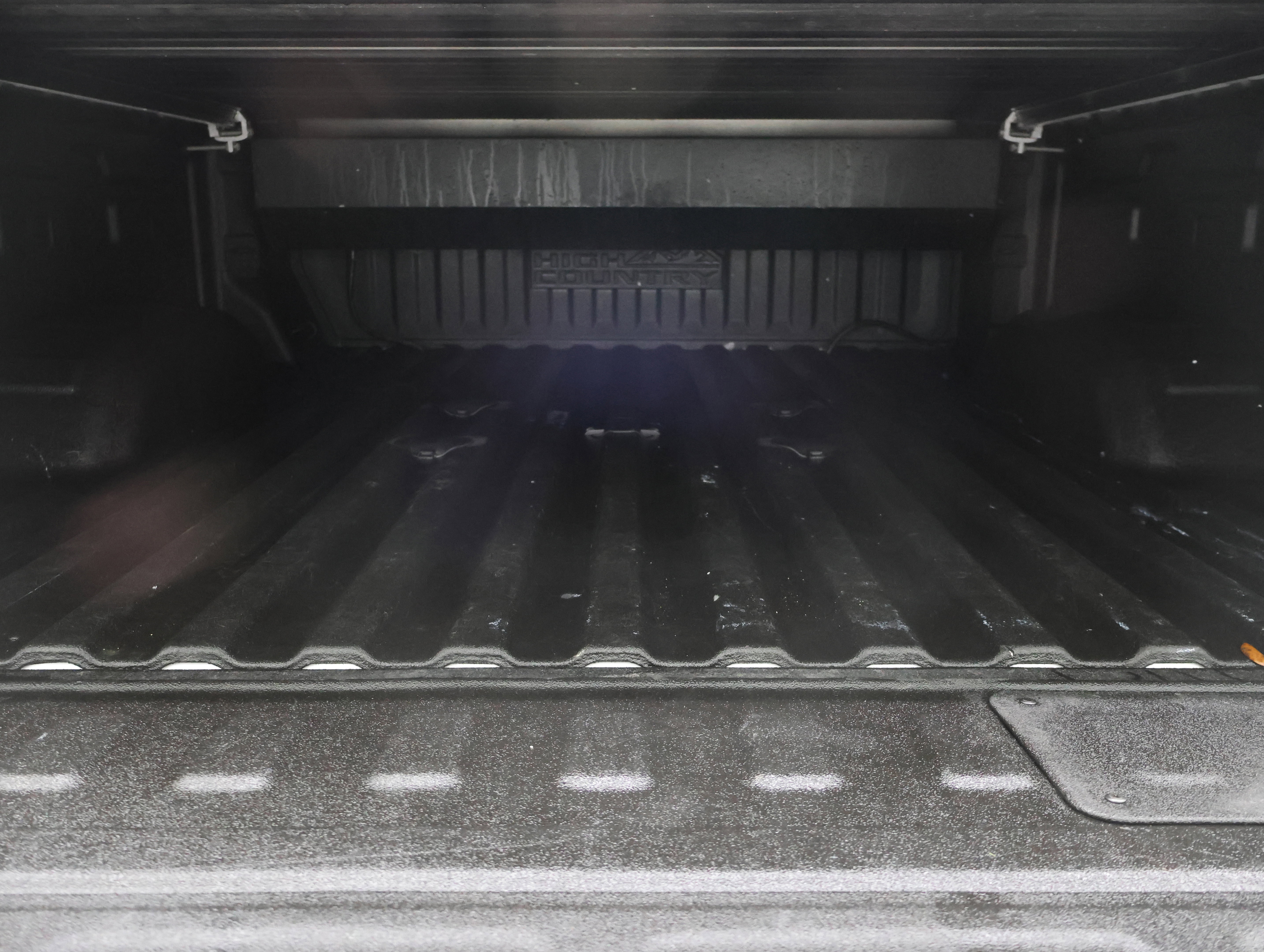 Used 2021 Chevrolet Silverado 2500 High Country w/ Z71 Off-Road Package image 5