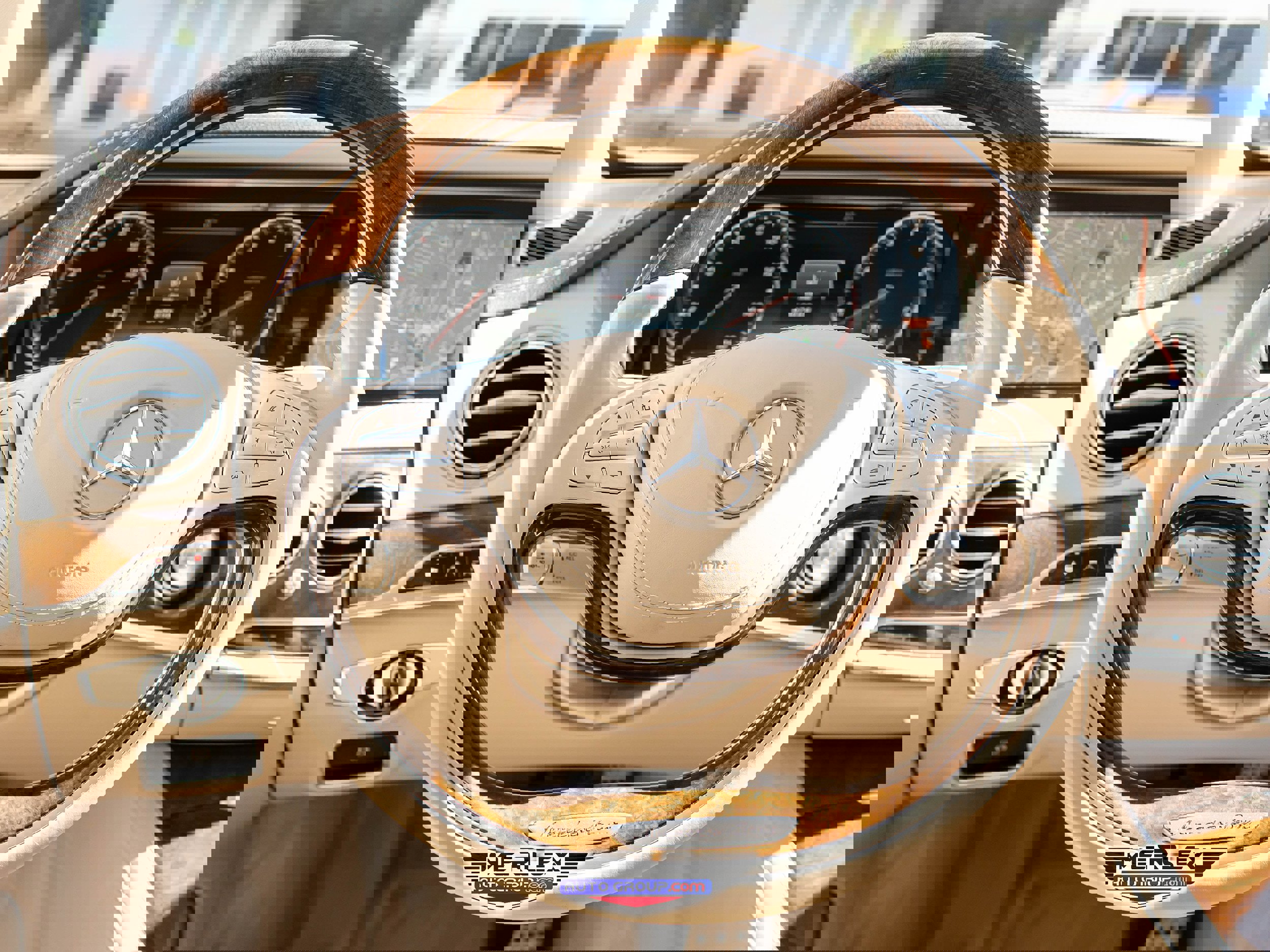 Used 2015 Mercedes-Benz S 550 Sedan image 23