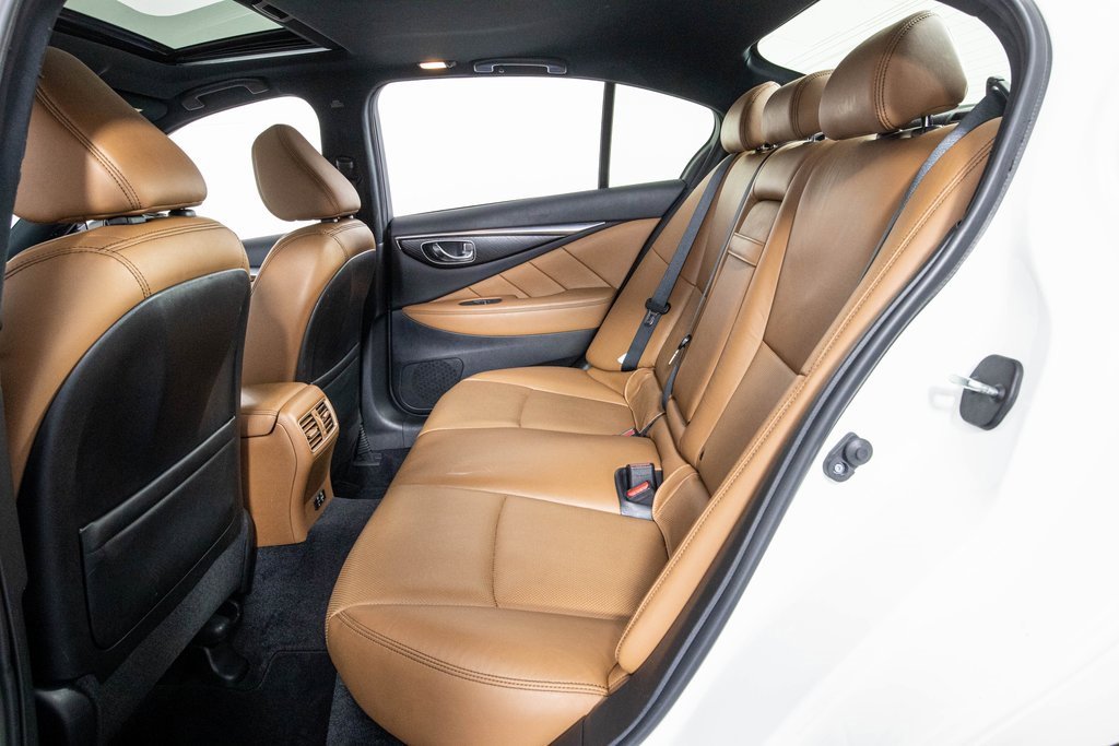 Used 2024 INFINITI Q50 Sensory image 7