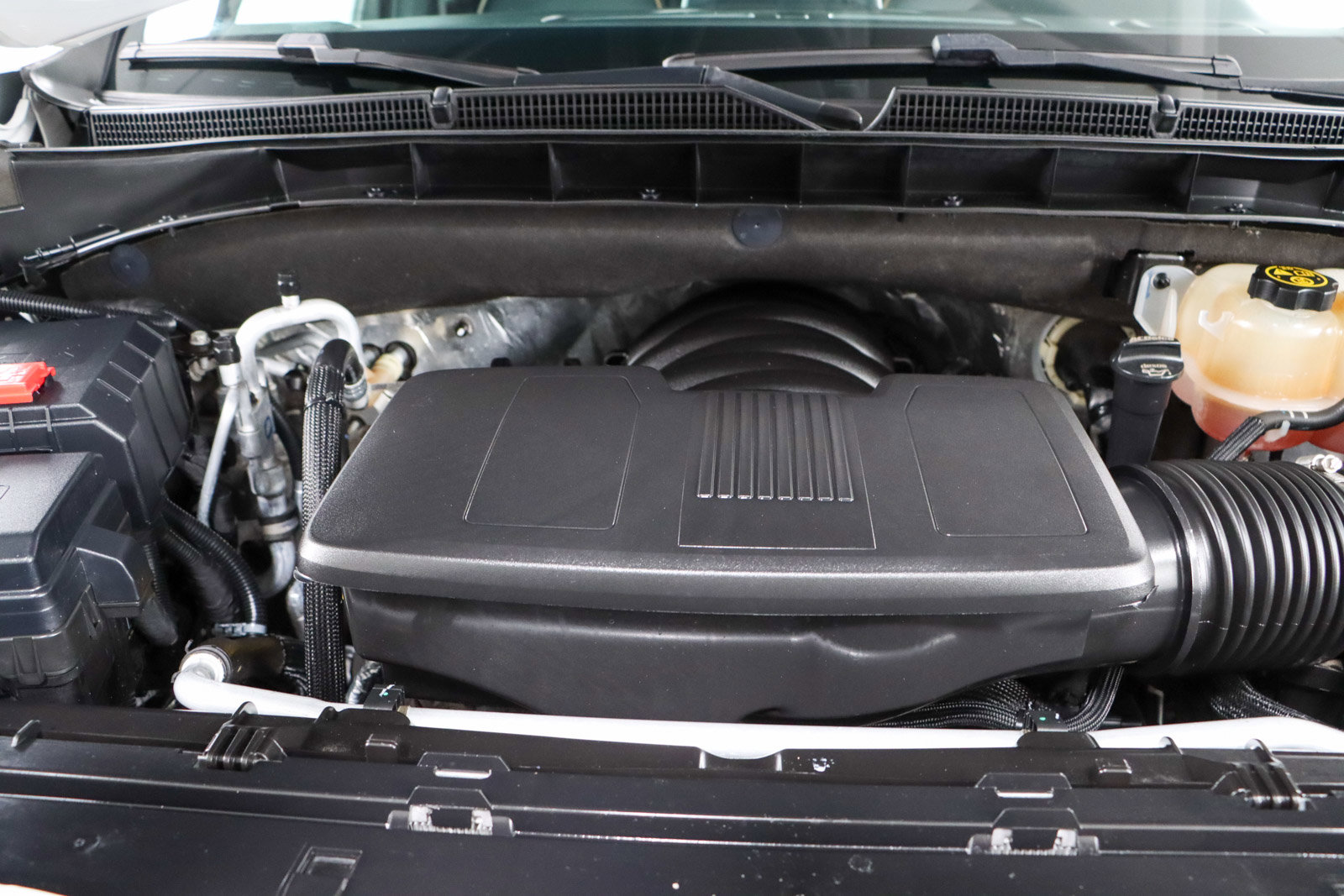 Used 2022 GMC Yukon AT4 AWD/4WD image 36