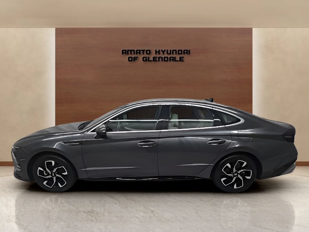 Certified 2025 Hyundai Sonata SEL FWD image 3
