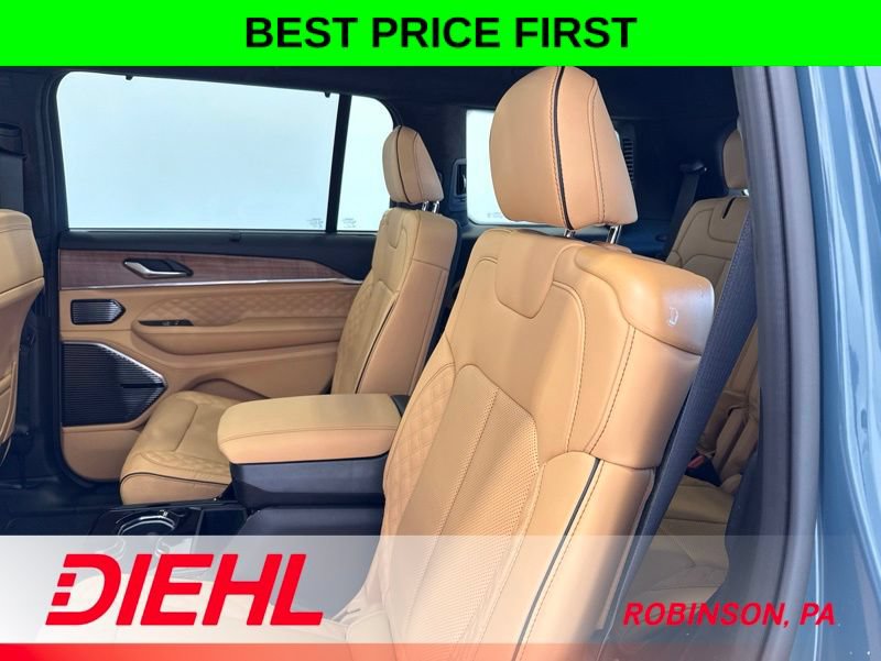 New 2026 Jeep Grand Cherokee L Summit w/ Advanced Protech Group IV AWD/4WD image 21