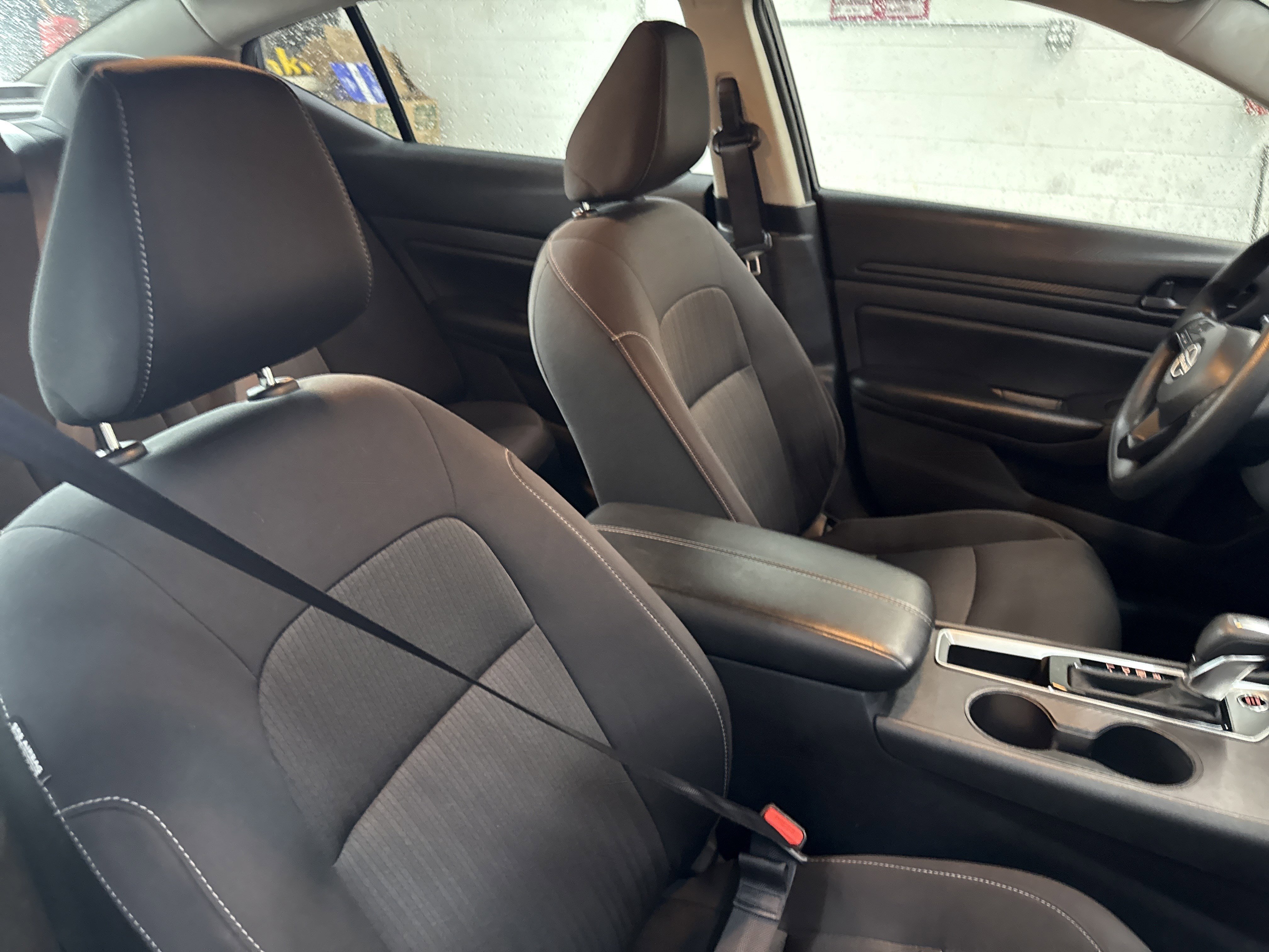 Used 2024 Nissan Altima 2.5 S FWD image 34