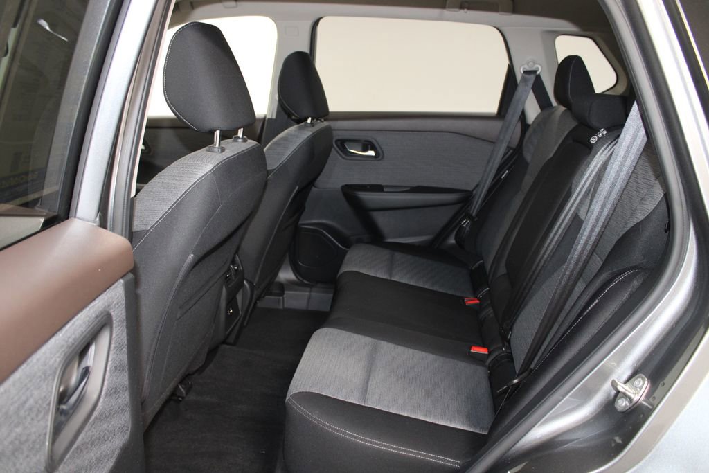 Used 2021 Nissan Rogue SV FWD image 22