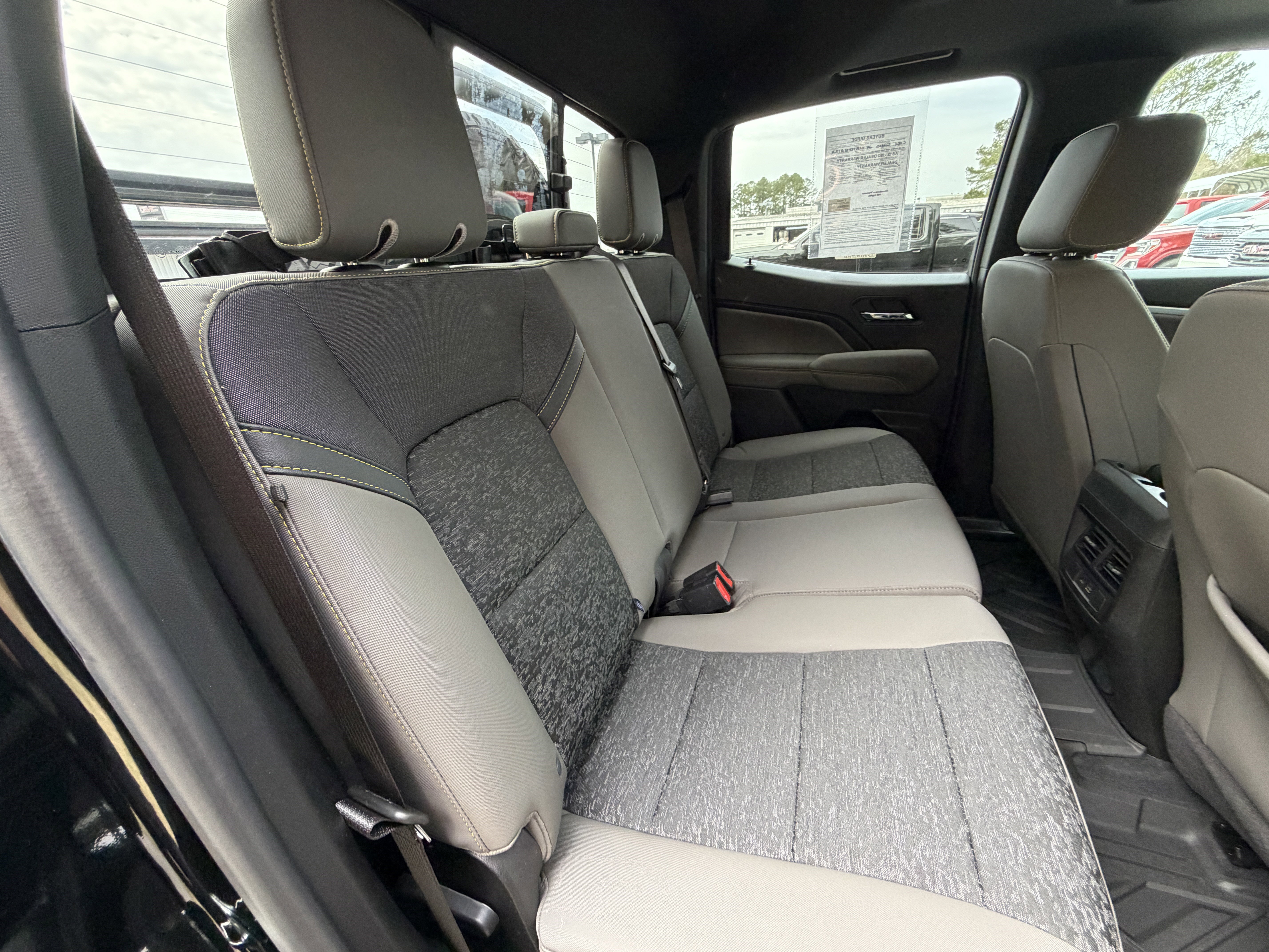 Used 2024 Chevrolet Colorado ZR2 w/ ZR2 Bison Edition AWD/4WD image 17