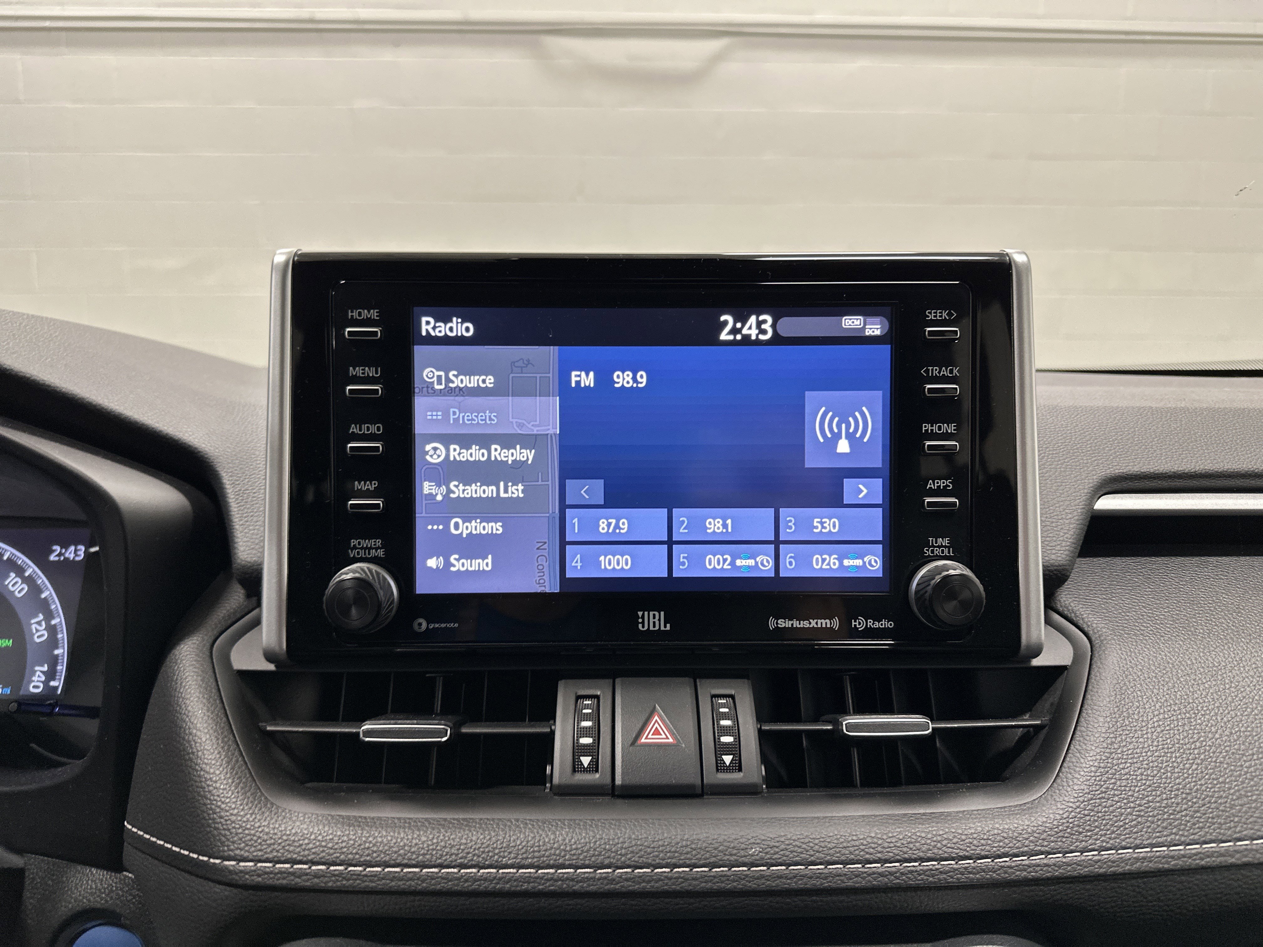 Used 2021 Toyota RAV4 Limited image 23