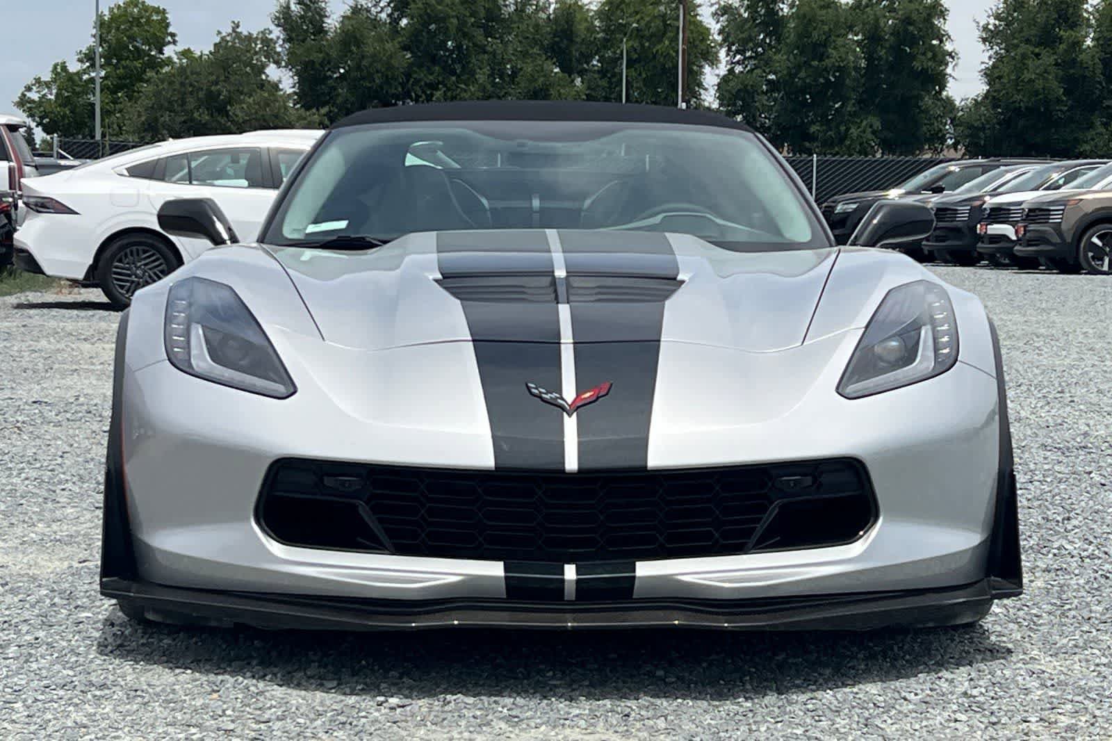 Used 2018 Chevrolet Corvette Z06 RWD image 11