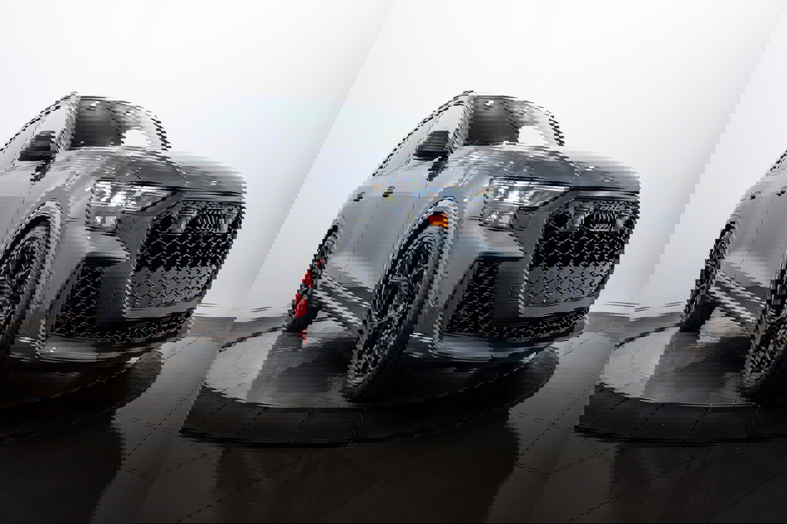 Used 2025 Audi RS Q8 performance image 1